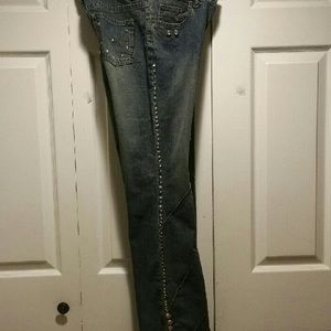 Vintage JORDACHE boot cut studded jeans. Size 9/10
